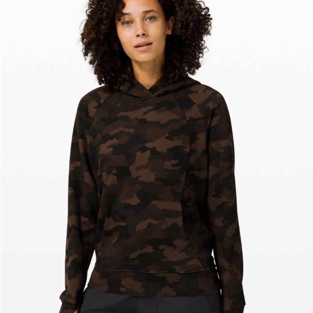 Lululemon Scuba Pullover Heritage 365 Camo Brown Long Sleeve hooded size 6